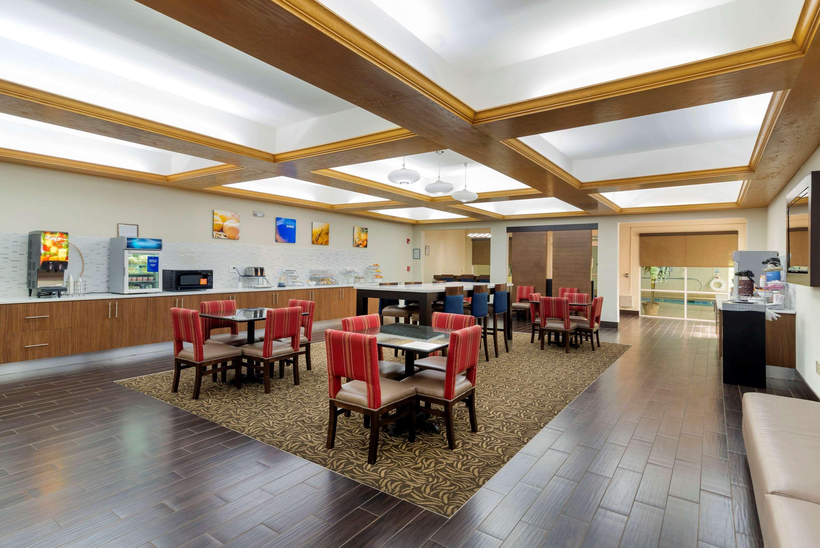 Comfort Suites Milledgeville Exteriér fotografie